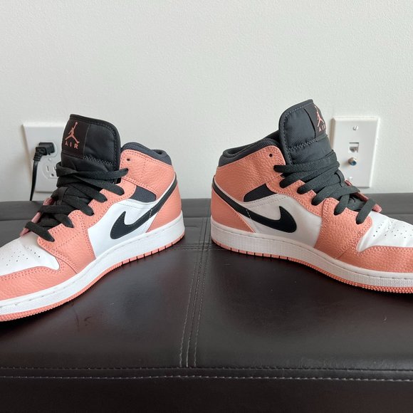Nike Air Jordan 1 Mid GS "Pink Quartz" - Picture 2 of 5